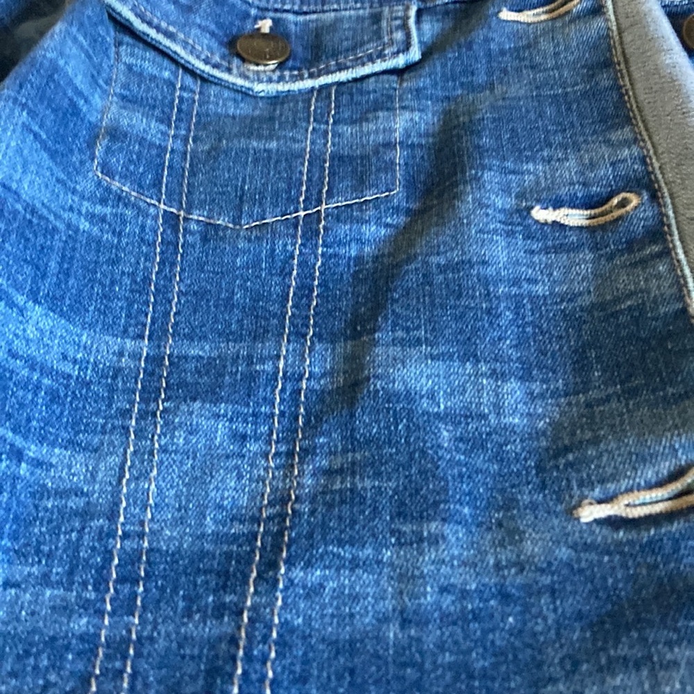 Jean jacket - Picture 2 of 7